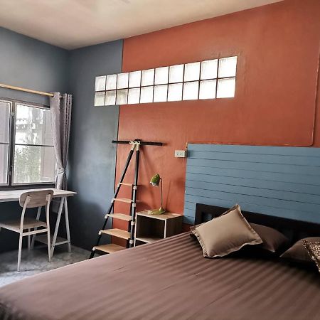 Milano Home Guesthouse プラチュワップキーリーカン エクステリア 写真
